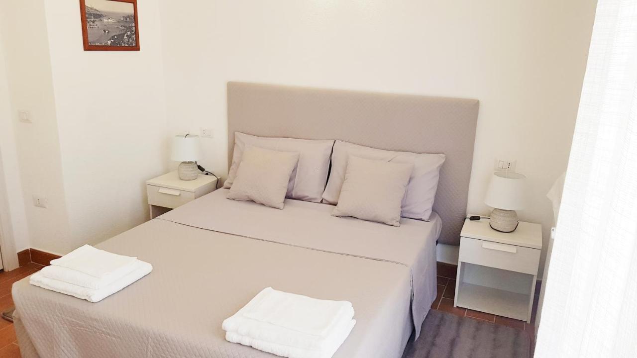B&B Bell'Alba Санта-Тереза-Галлура Екстер'єр фото